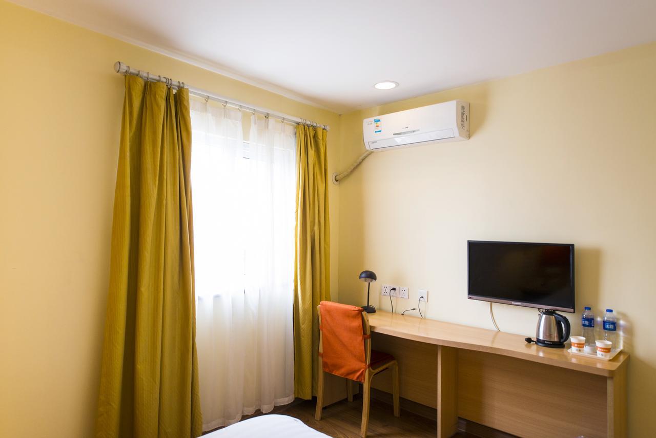 Home Inn Shanghai Century Park Экстерьер фото